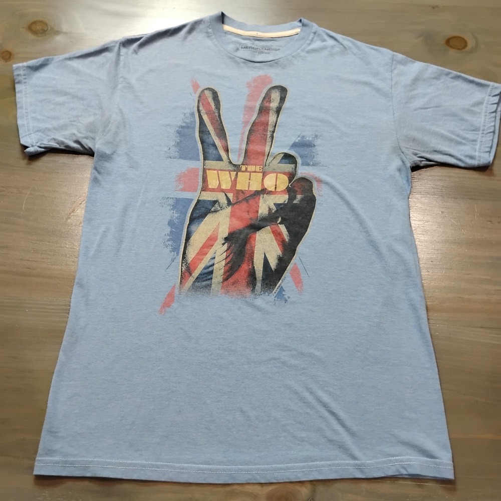 The Who T-Shirt Shirt Size Medium Light Blue Union Jack Peace Sign Live Nation